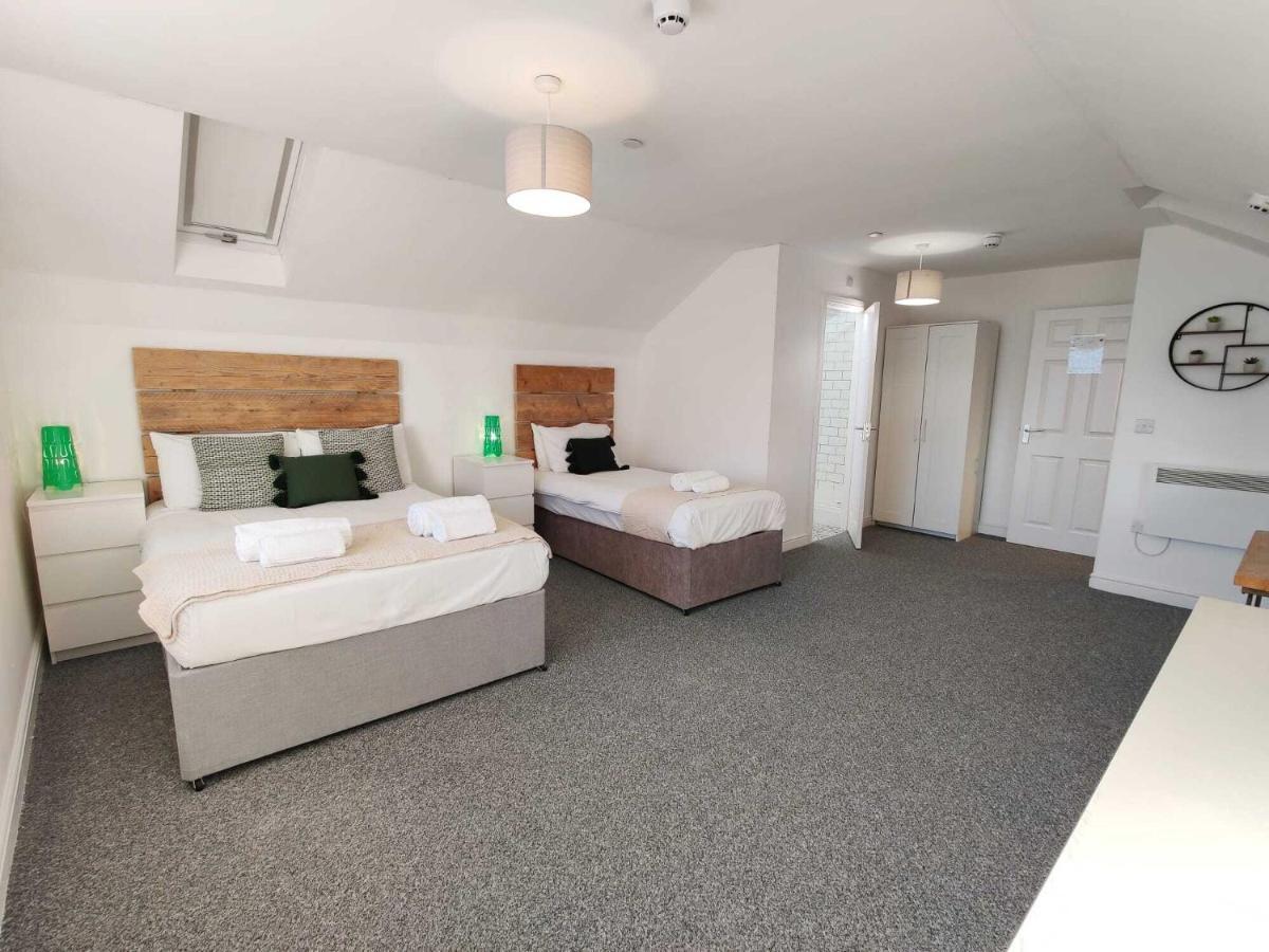 2 Ensuites, Garden, Smart Tv'S In All Rooms! Swansea Exterior photo