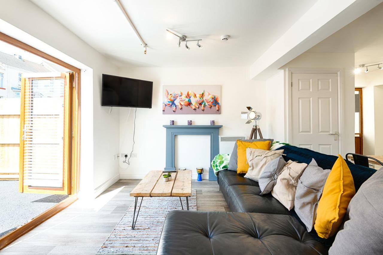 2 Ensuites, Garden, Smart Tv'S In All Rooms! Swansea Exterior photo